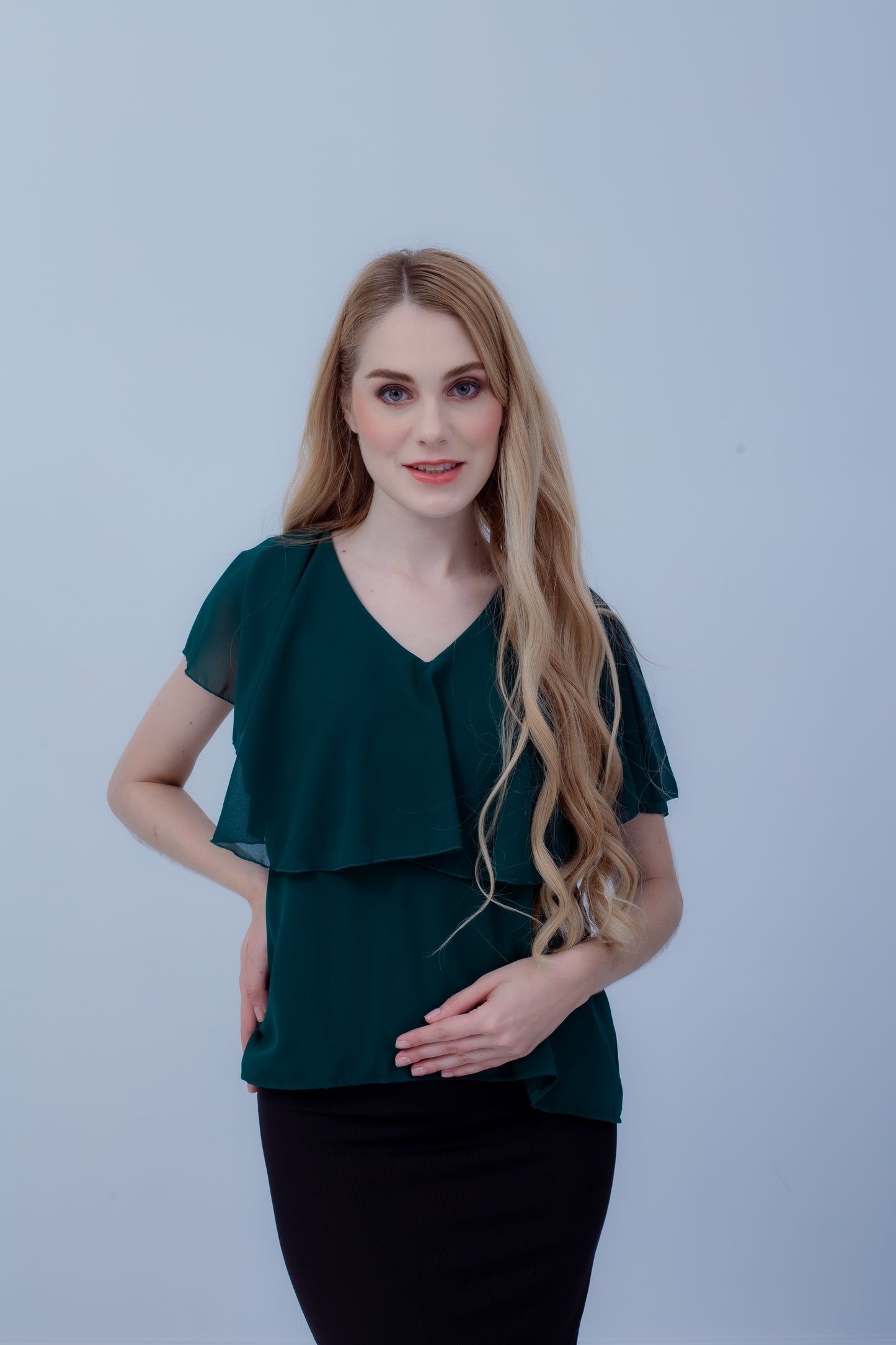 Maternity: Chiffon Stillbluse mit Reißverschluss, V-Hals